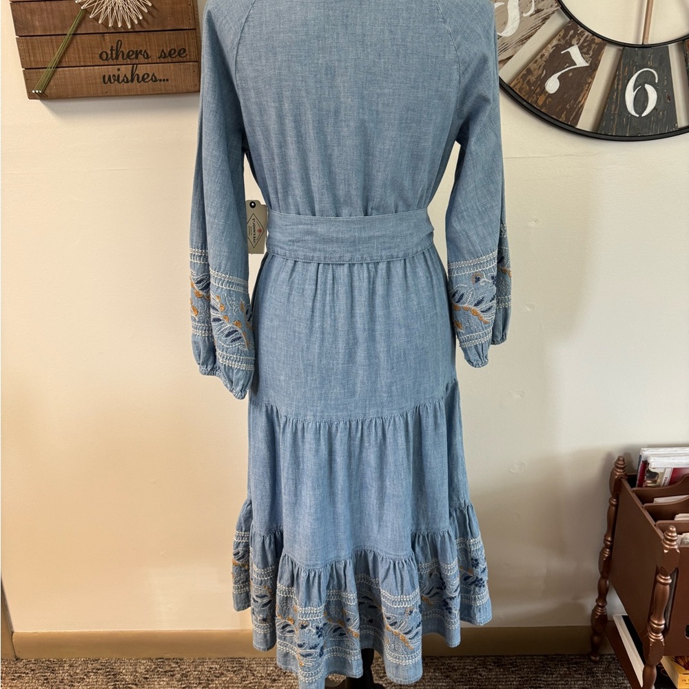 Sz XS St John’s Bay tiered button down embroidered midi dress Blue Chambray NWT🐸 - Picture 6 of 10